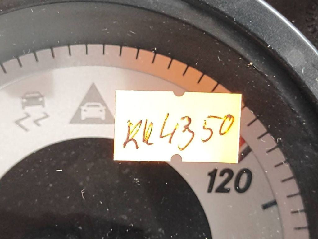 A2049002708 Mercedes-Benz C W204 2011 RHD speedometer instrument cluster 