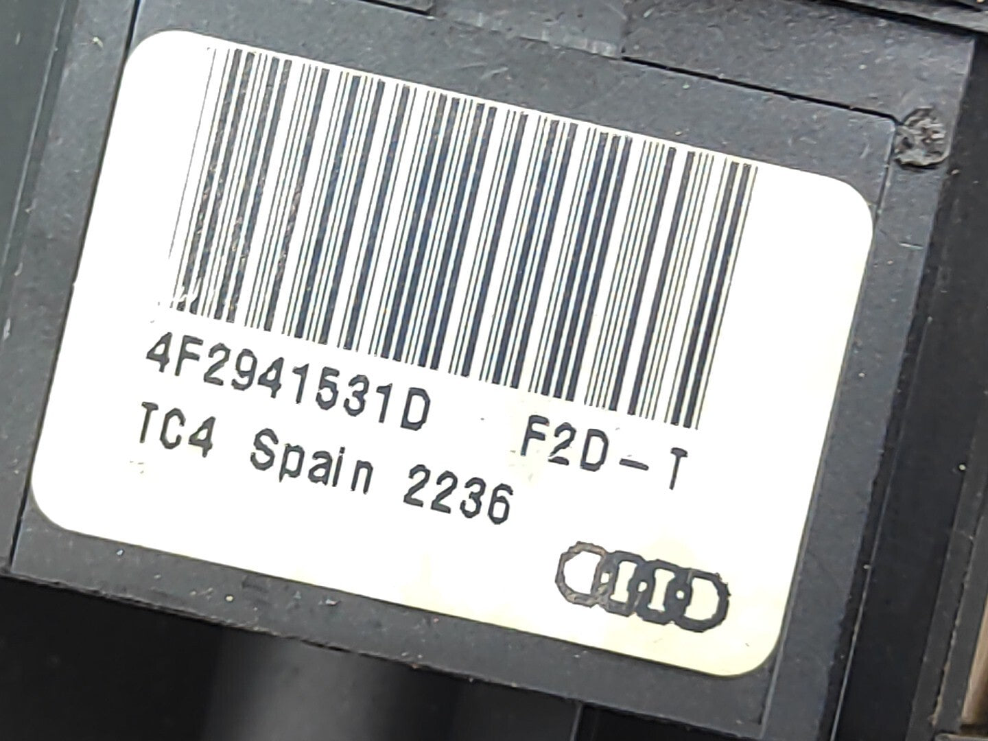 Audi A6 C6 2.4i 130kW 2006 LHD Hazzard Light Switch Button 4F2941531D