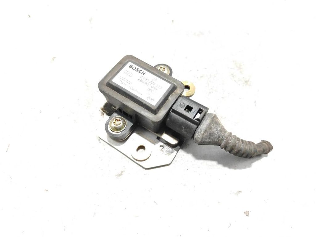 Audi A4 S4 B5 8D TDI 1998 ESP acceleration yaw rate sensor 0265005213 