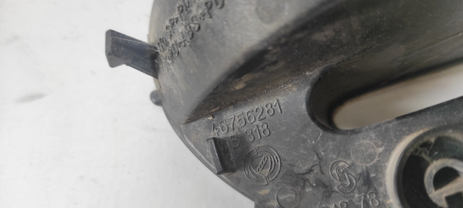 Alfa Romeo GT 147 2003 Front Left Bumper Indicator Light 46756281