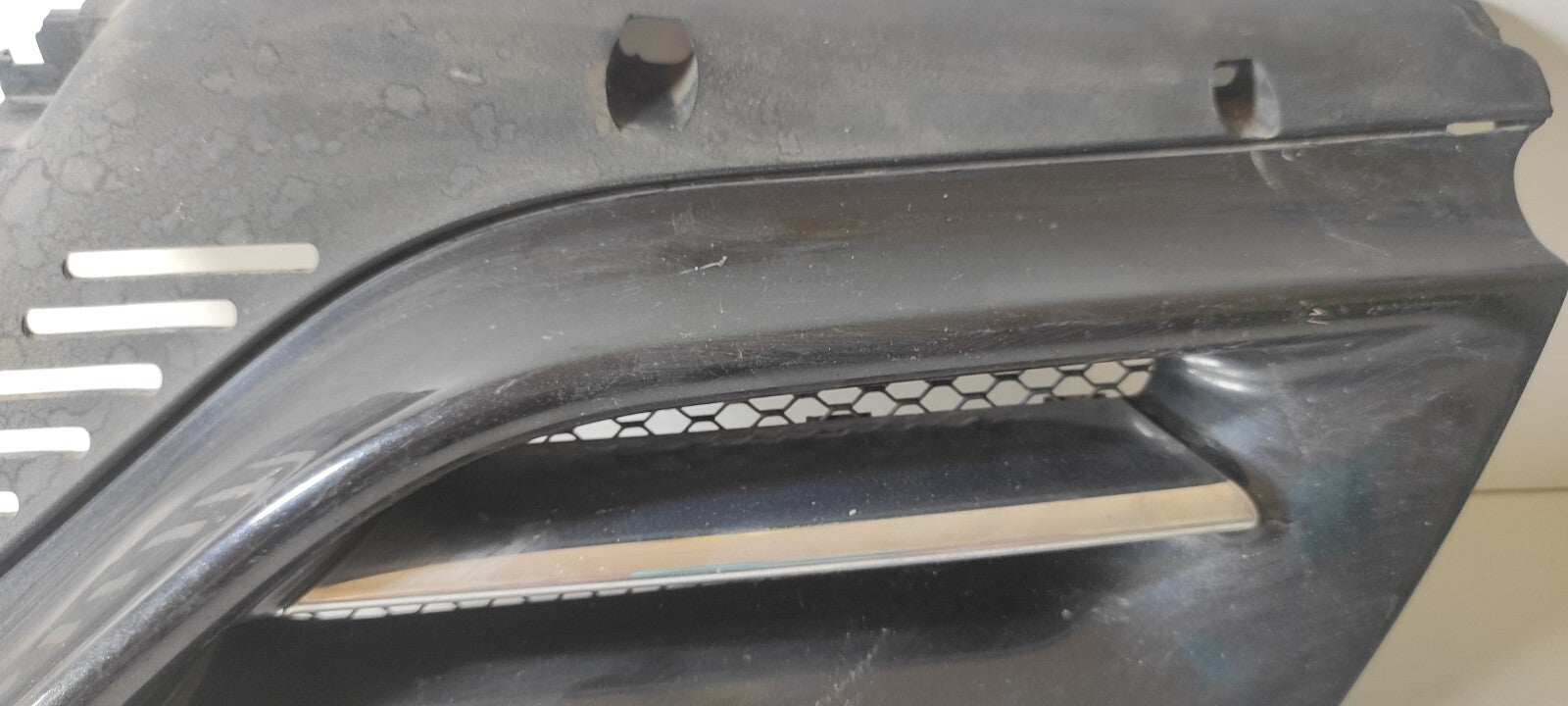 Alfa Romeo 166 2.4JTD 110kW 2003 Front Left Bumper Upper Grill 156016558 Black