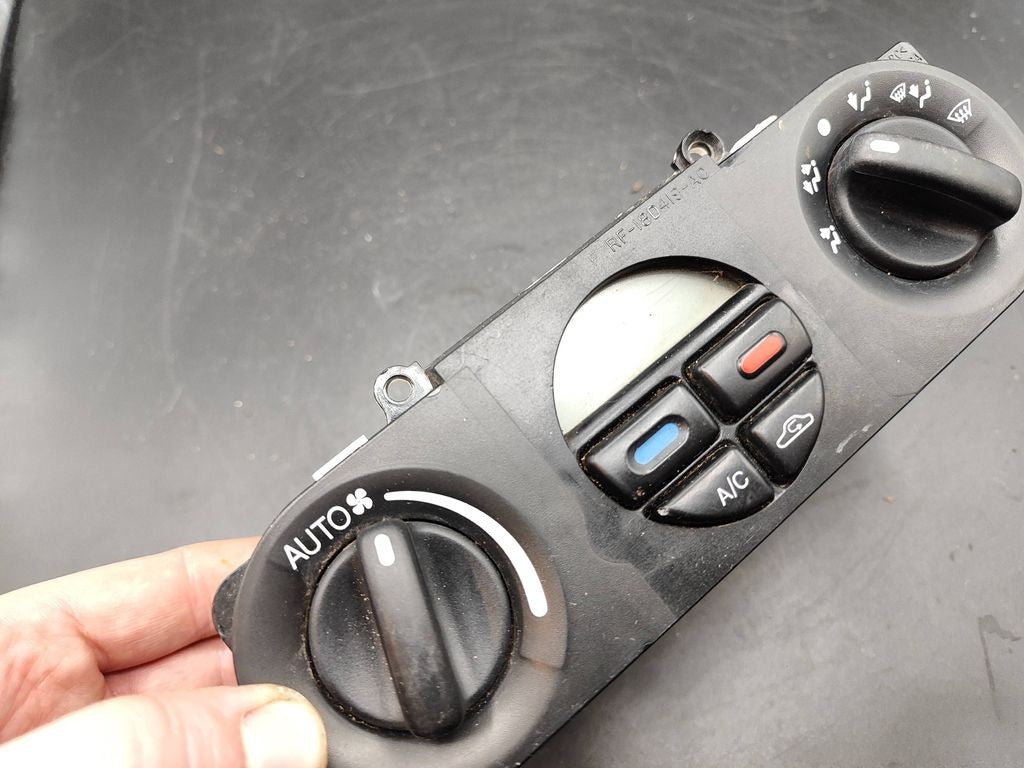 Ford Mondeo MK II Climate control unit module F7RF19D840A 