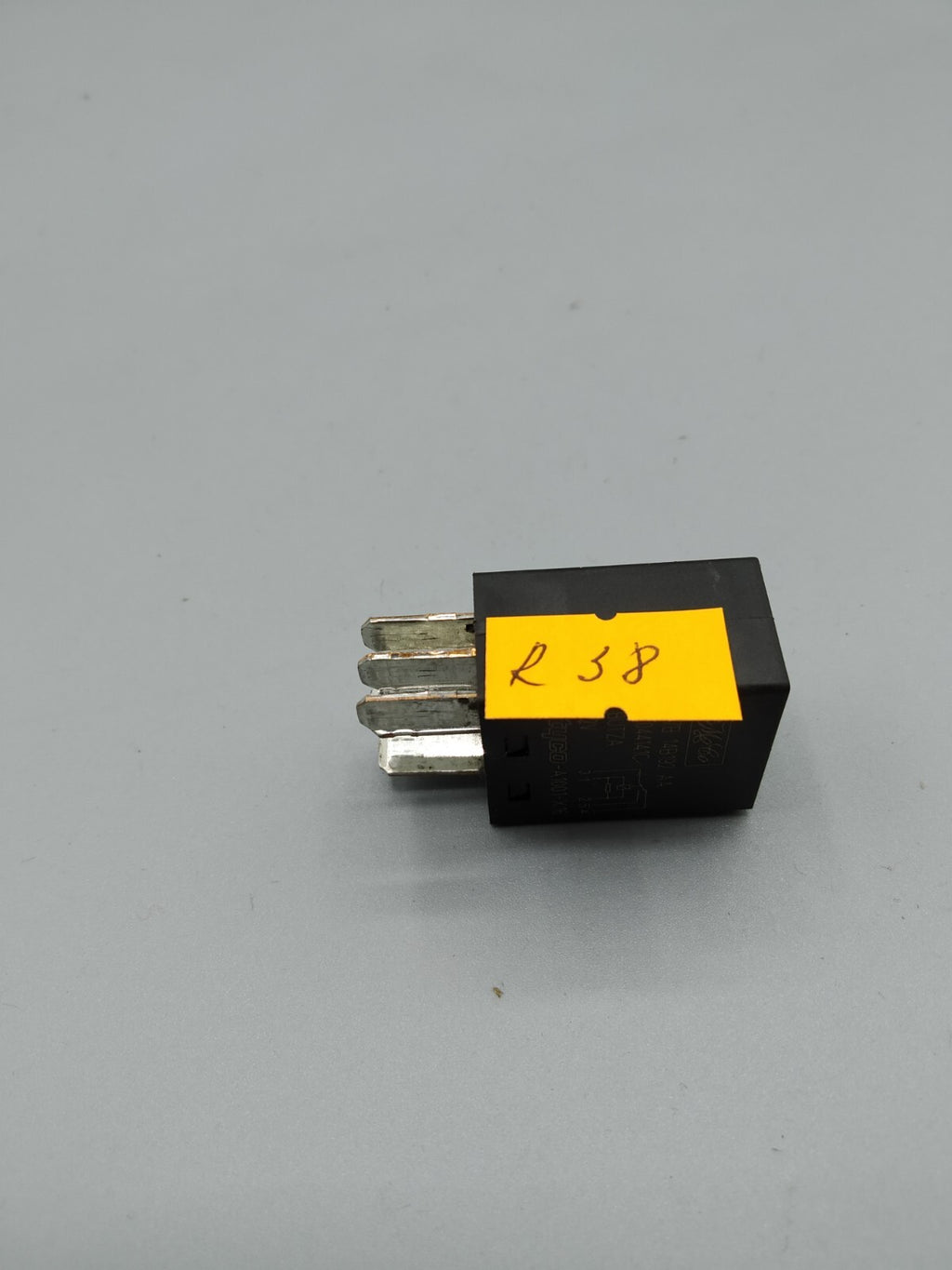 Ford Focus MK1 1.6i 74kW 1998 Relay Control Unit Module F57B14B192AA