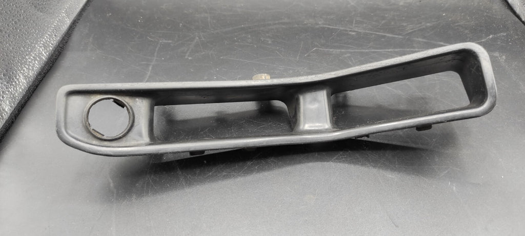 Audi 80 B3 1989 Front Left Door Card Handle Trim