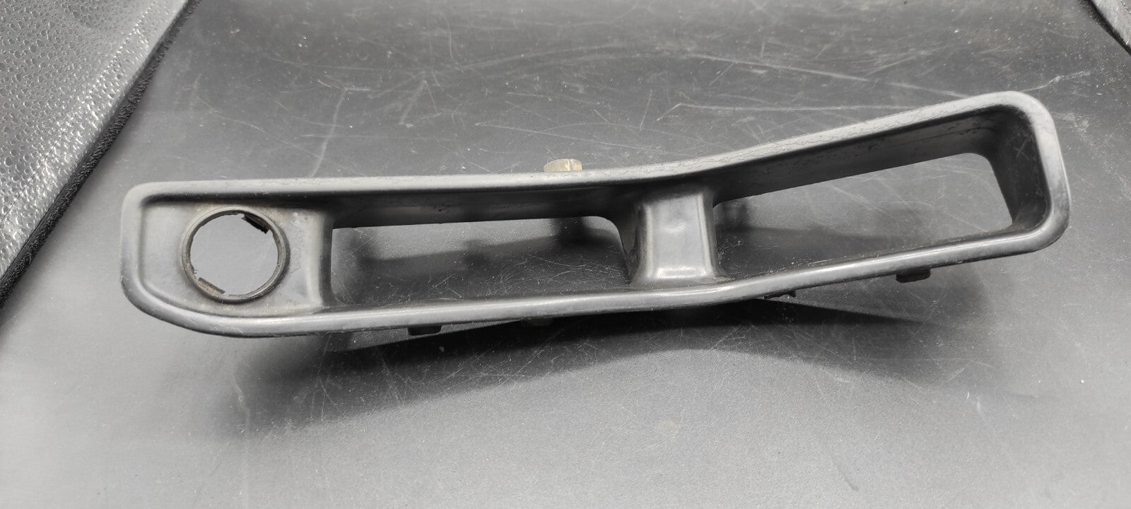 Audi 80 B3 1989 Front Left Door Card Handle Trim
