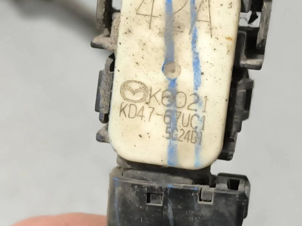 Mazda 3 BM III Hatchback 2014 Rear Parking PDC sensor wiring KD4767UC1 
