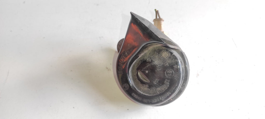 Peugeot 607 3.0i V6 Petrol 2001 Front BOSCH Horn Signal