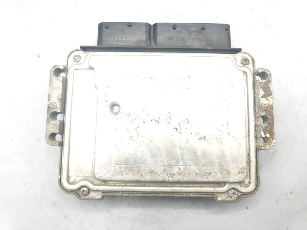 Alfa Romeo 147 1.9JTD 85kW 2007 Engine control unit module ECU 55204755 