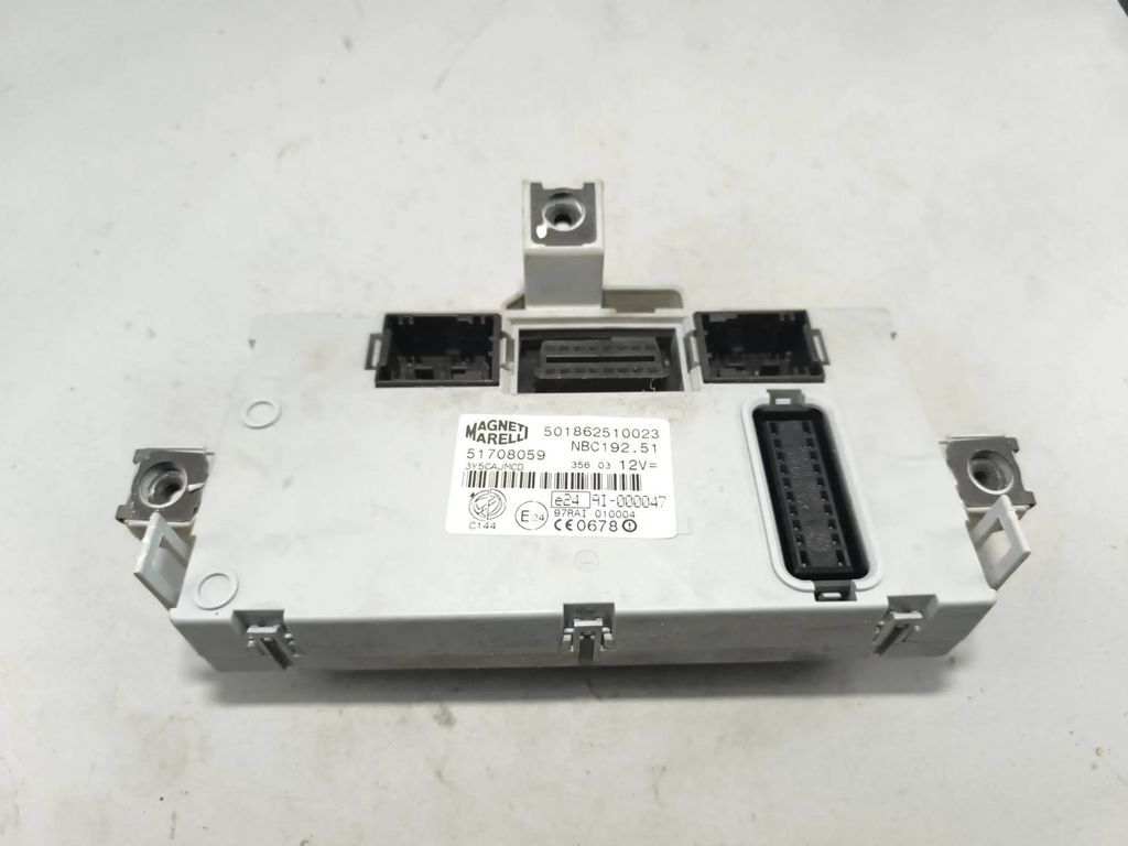Fiat Stilo 1.9JTD 2004 Central body comfort control module 51708059 