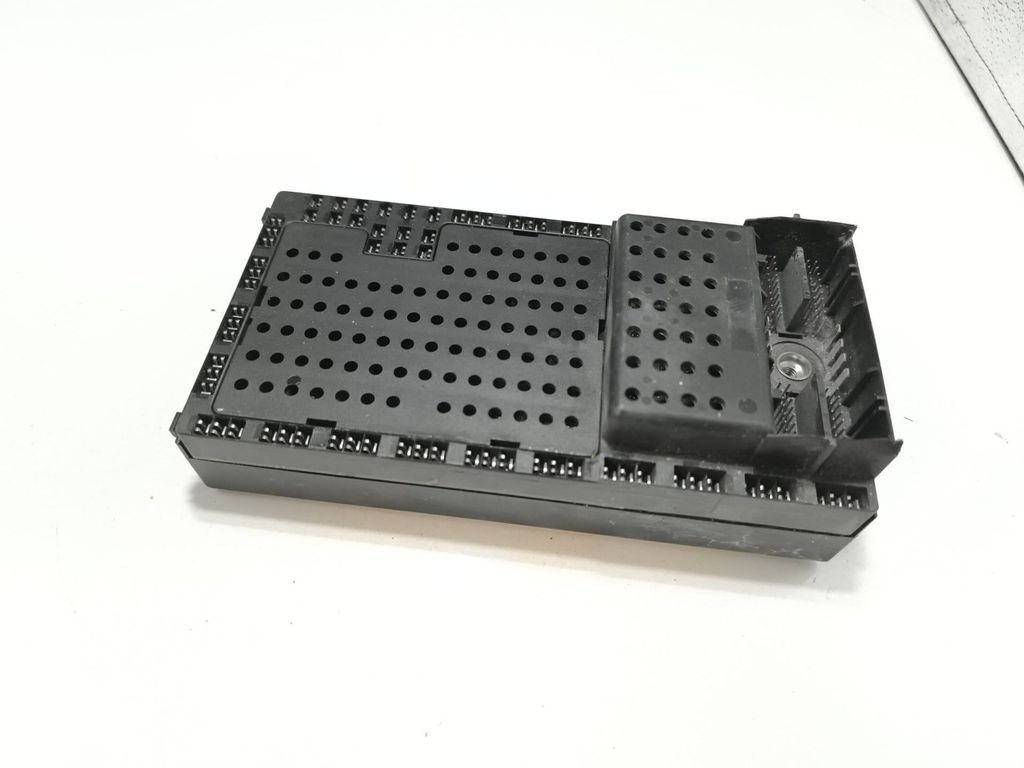 Volvo V70 2004 Fuse box module 30679527 