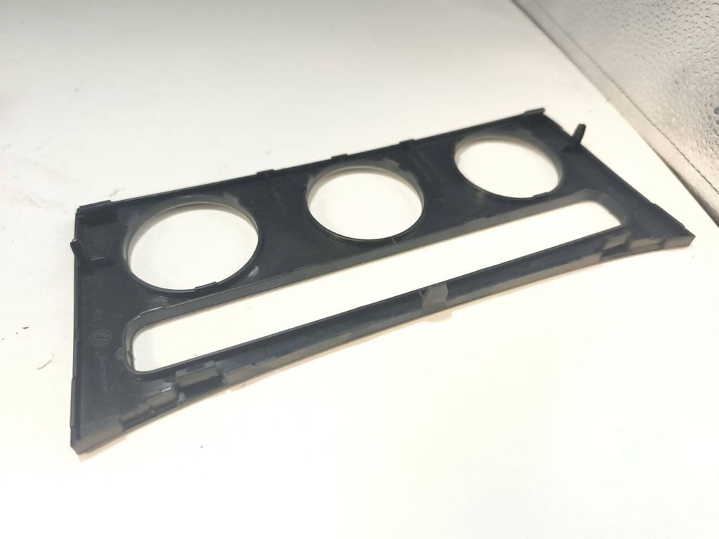 Volkswagen PASSAT B6 2008 AC heater control trim 3C0863100E 