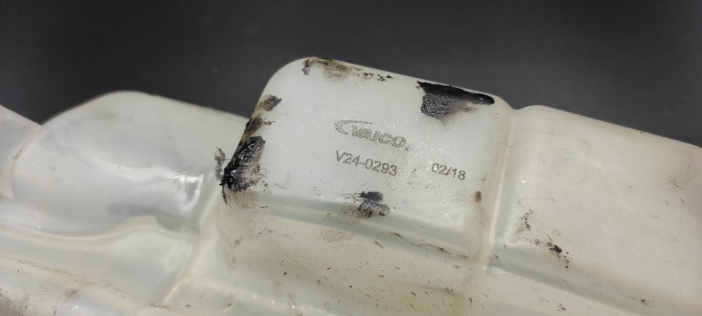 Alfa Romeo 156 SW 2.4JTD 110kW Diesel 2003 Engine Expansion Tank Water Reservoir