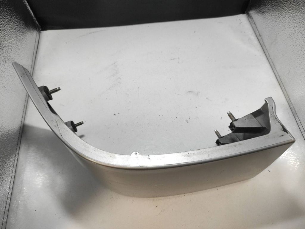 Saab 9-5 2.0T 110kW Petrol 2000 Rear right tail light trim cover 4593463 