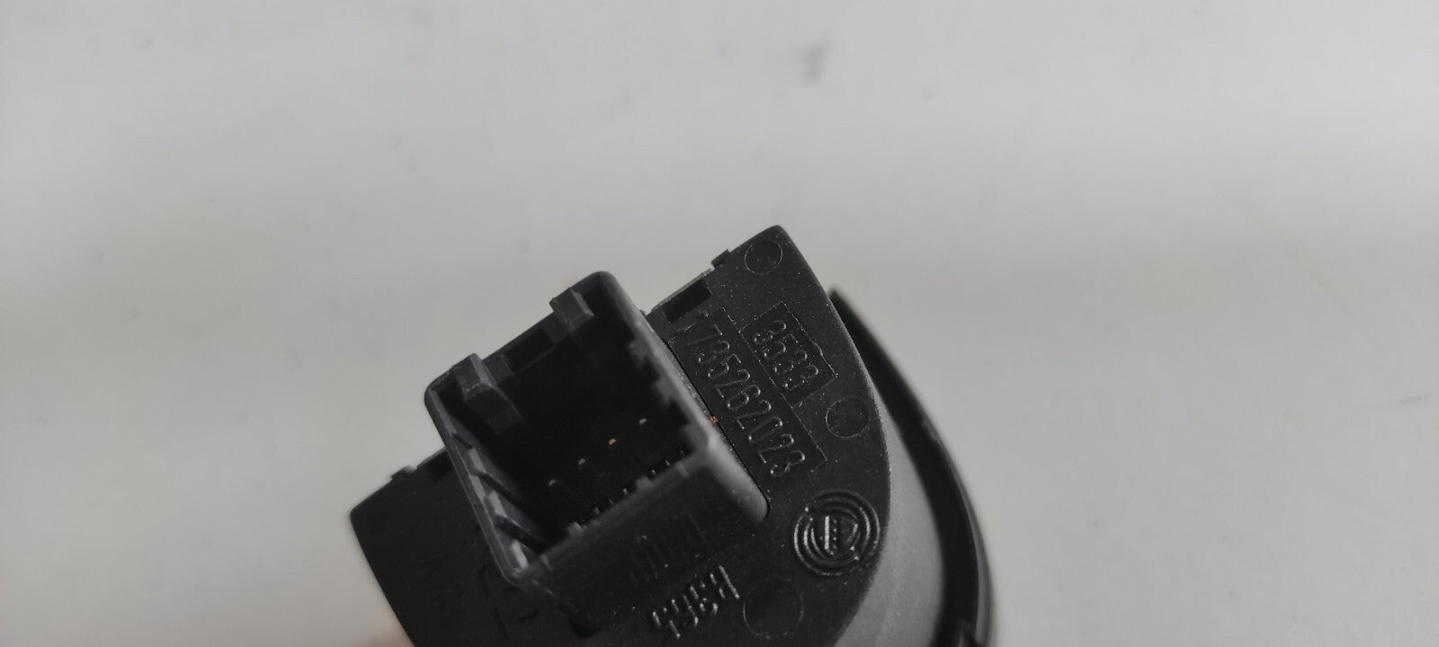 Alfa Romeo 147 2.0TS Selespeed 2002 Mode / Headlight Height Switch 735262023