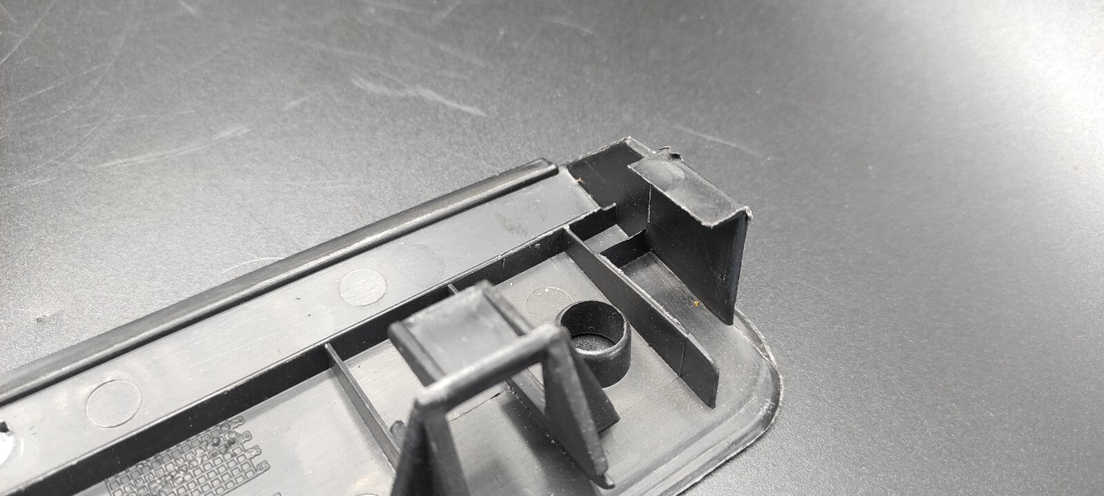 Alfa Romeo 147 1.9JTD 85kW 2004 Rear Additional Brake Light Cover Trim LS376438