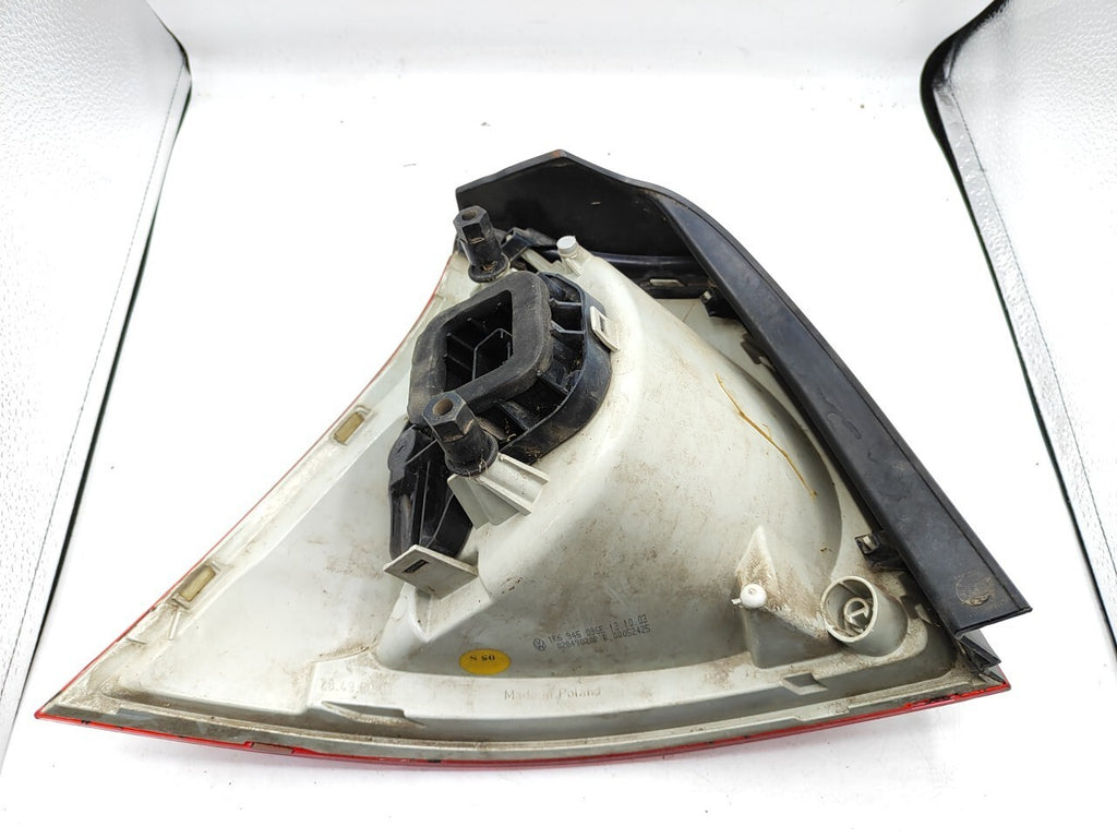 Volkswagen Golf MK5 2005 LHD Rear Right Taillight Light 1K6945096E