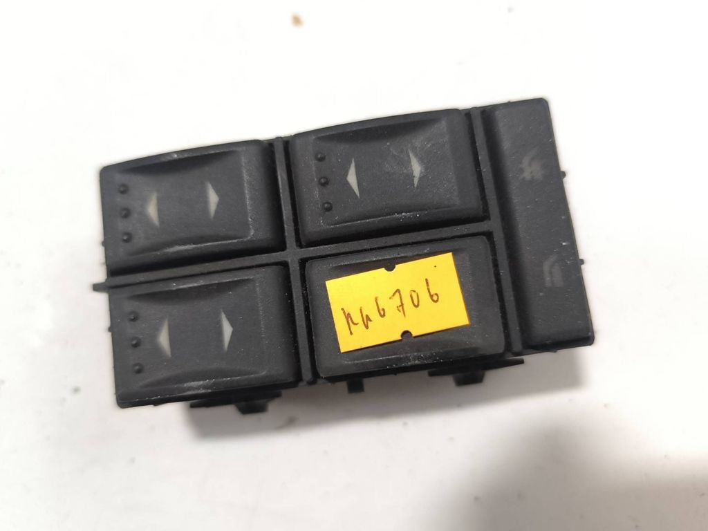 Ford Mondeo Mk III 2002 Electric window control switch 1S7T14A132BE 