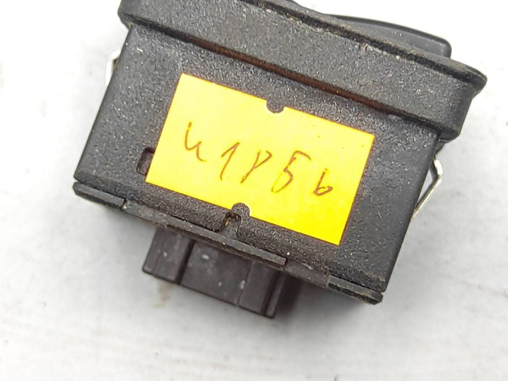 BMW 5 E39 1997 Electric window control switch 8368974 