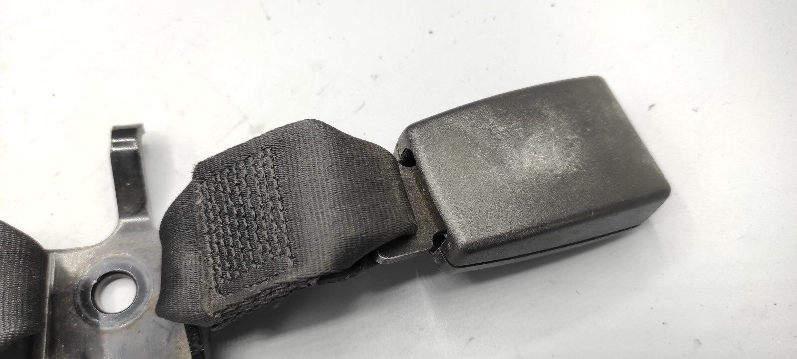 Alfa Romeo 159 2.4JTDm 147kW 2007 Rear Middle Center Seat Seatbelt Buckle BREED