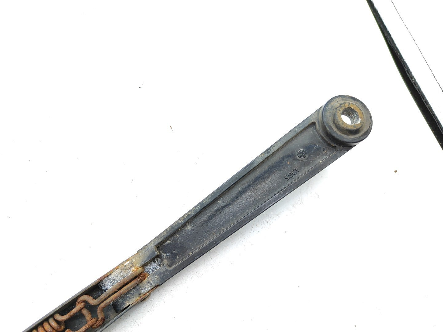 Alfa Romeo 156 2.4JTD SW 2001 LHD Front Left Side Windshield Wiper Blade Arm