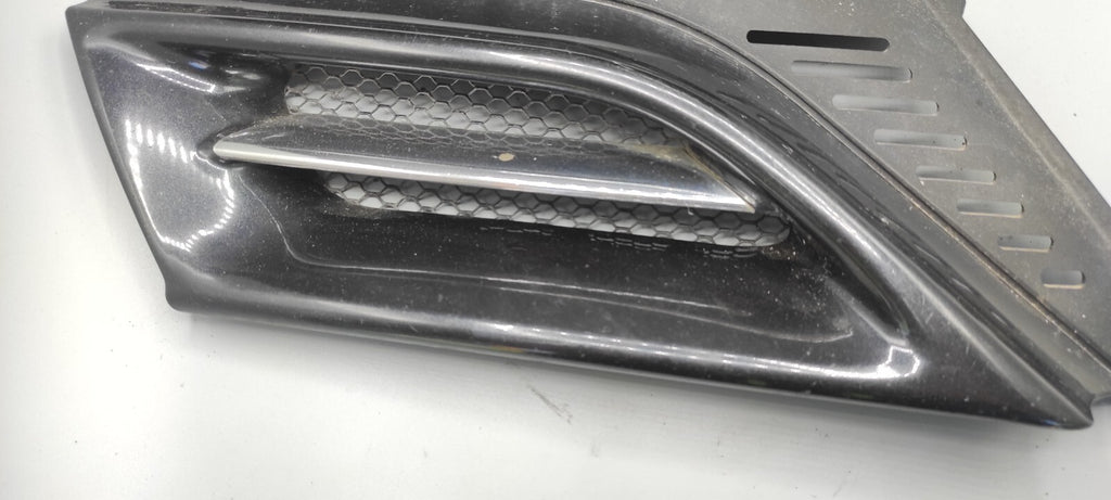 Alfa Romeo 166 2.4JTD 110kW 2002 Front Right Upper Grill 156016559 Black