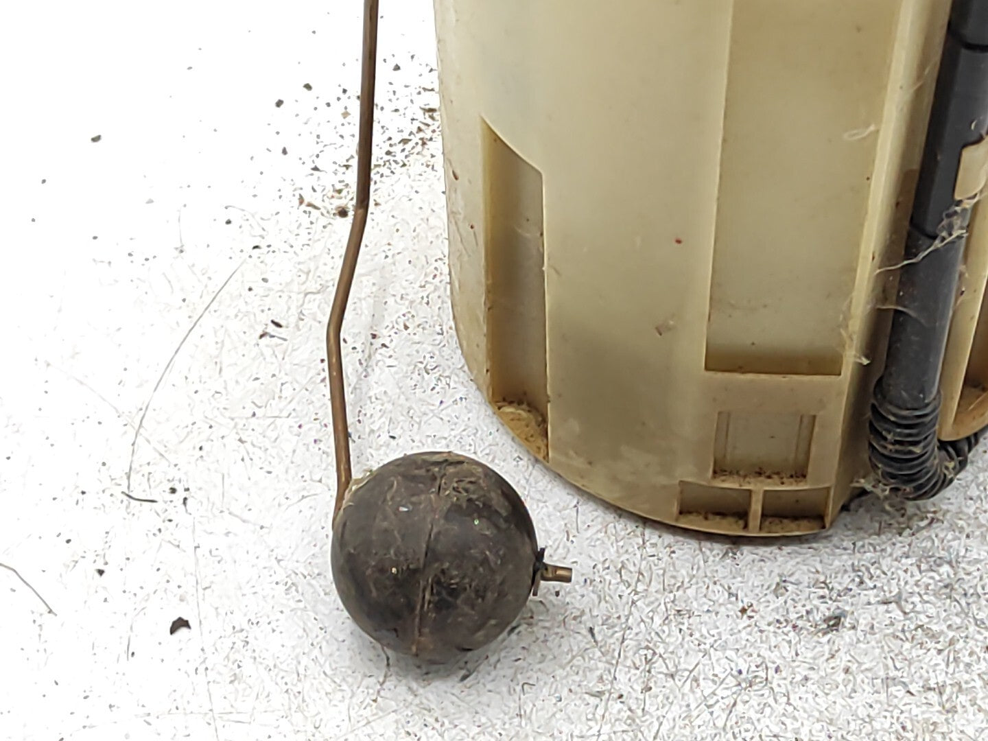 Alfa Romeo 156 SW 2.4JTD 10V 2001 Diesel Fuel Tank Pump 0580303003