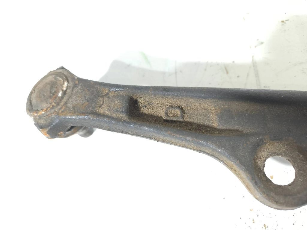 Alfa Romeo 155 1.8TS 1994 Front right lower control arm wishbone 