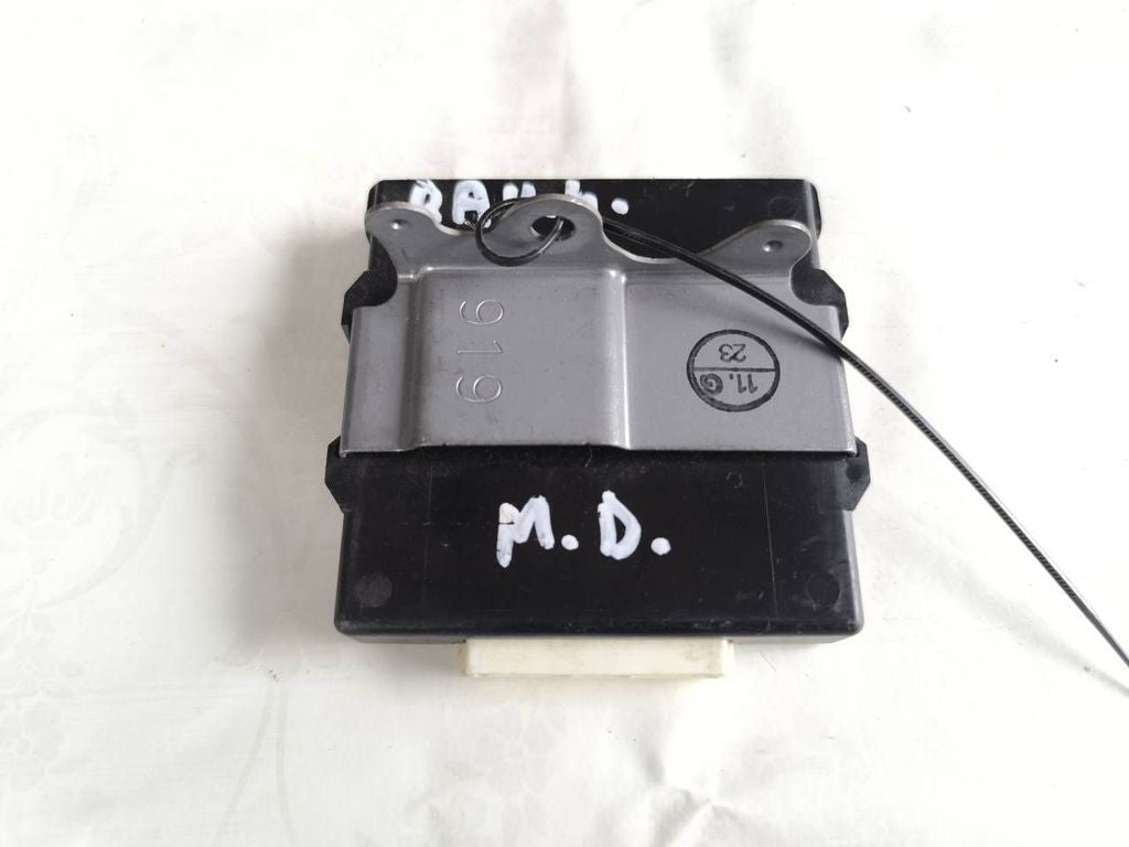 Toyota RAV 4 (XA30) 2008 Transfer box differential control unit 8963042010