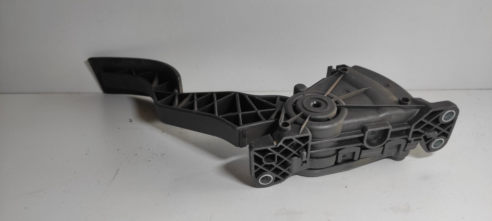 Alfa Romeo 159 1.9JTD 88kW Diesel 2009 LHD Throttle Gas Pedal 60695128