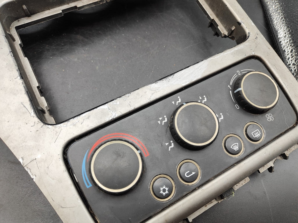 Alfa Romeo 159 1.9JTDm 2007 LHD Front Dashboard Center Trim Cover