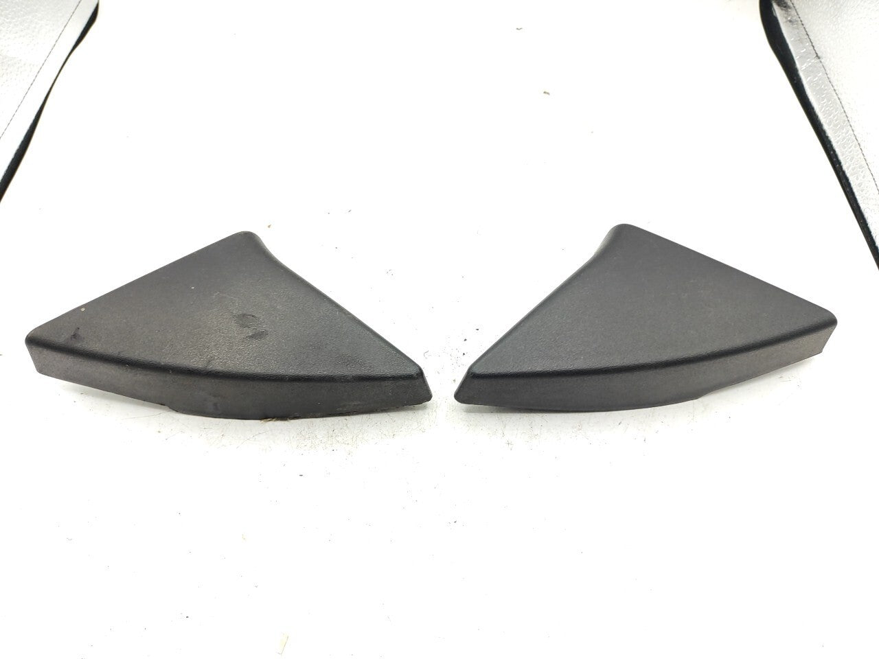 Alfa Romeo GT 1.9JTD 110kW 2008 Front Right Left Mirror Cover Trim 60682427