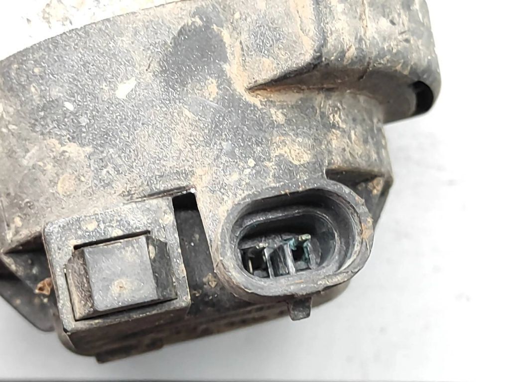 Alfa Romeo 147 Facelift 2008 front bumper fog light 468498433 