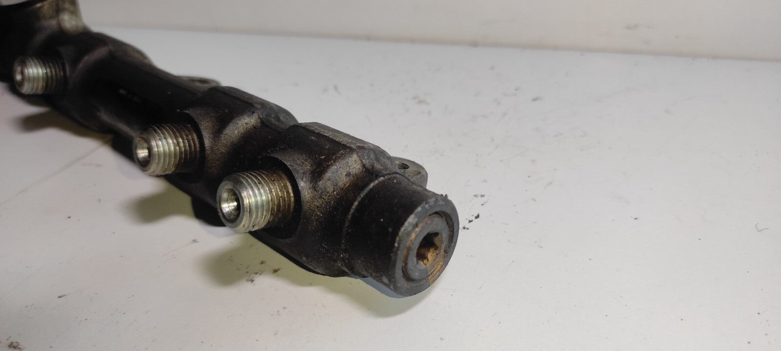 Alfa Romeo 166 2.4JTD 110kW 2005 Diesel Engine Fuel Rail Sensor 0445215008