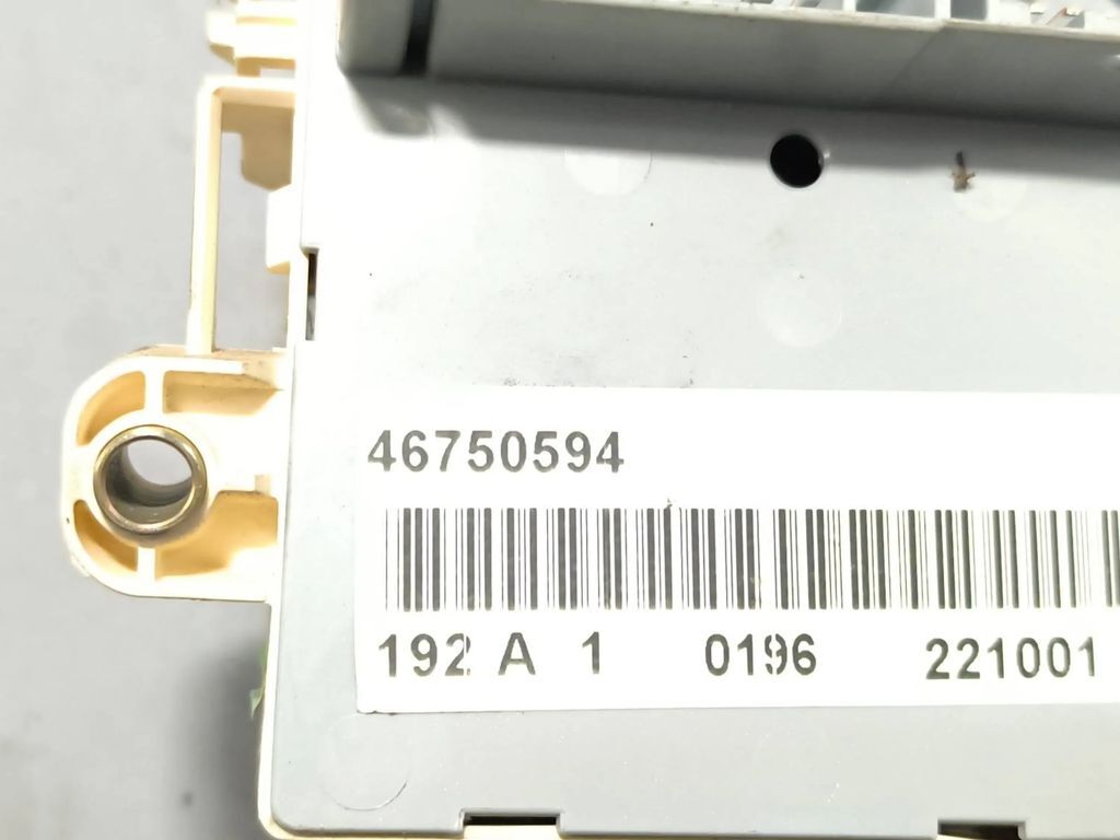 Fiat Stilo 1.9JTD Diesel 2002 Fuse box module 46797609 