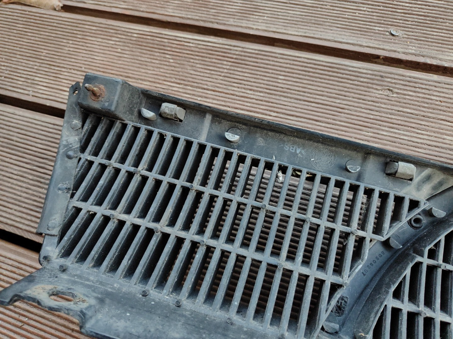 Alfa Romeo 155 Front Upper Mesh Grill 60506207