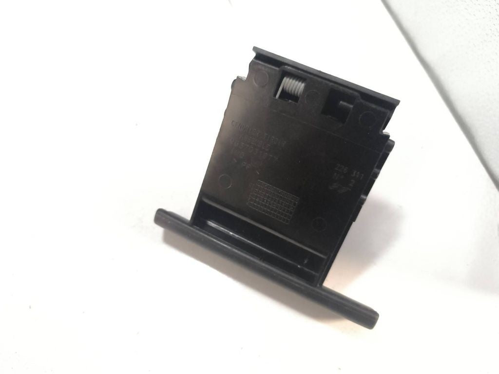 Peugeot 307 2002 ashtray insert 9637031977 