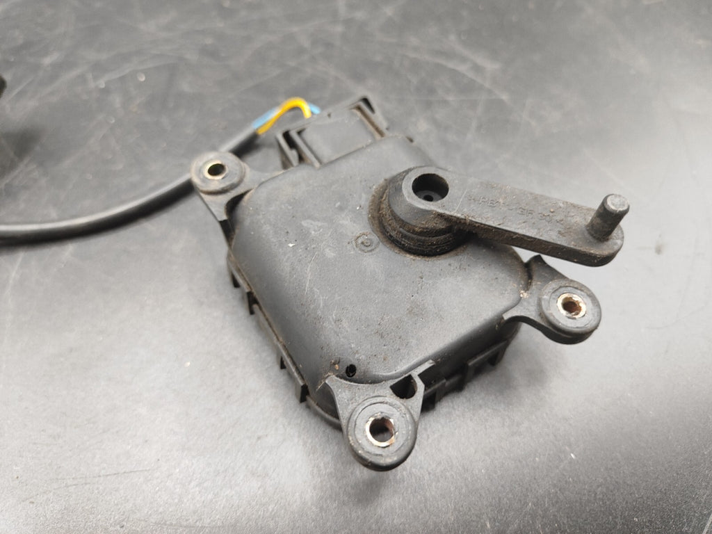 Alfa Romeo 166 2.4JTD 110kW 10V 2003 Climate Control Air Flap 0132801103