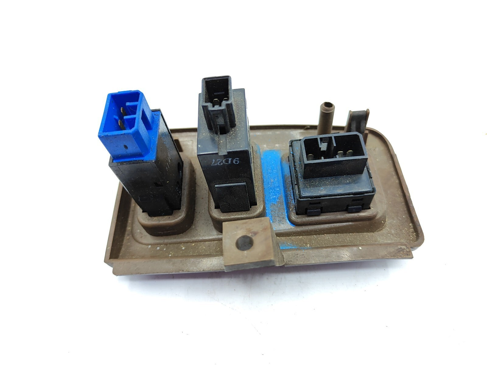 Kia Carnival  Front Mirror Headlight Level Switch Button OK55355210D
