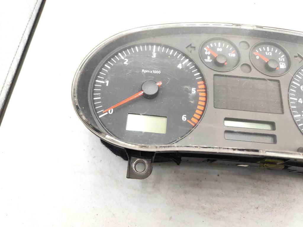 Seat Toledo II (1M) 1.9TDI 1998 speedometer instrument cluster W01M0920820E 