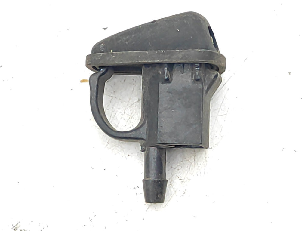 Land Rover Freelander LR2 2009 Front Bonnet Hood Windshield Spray Nozzle