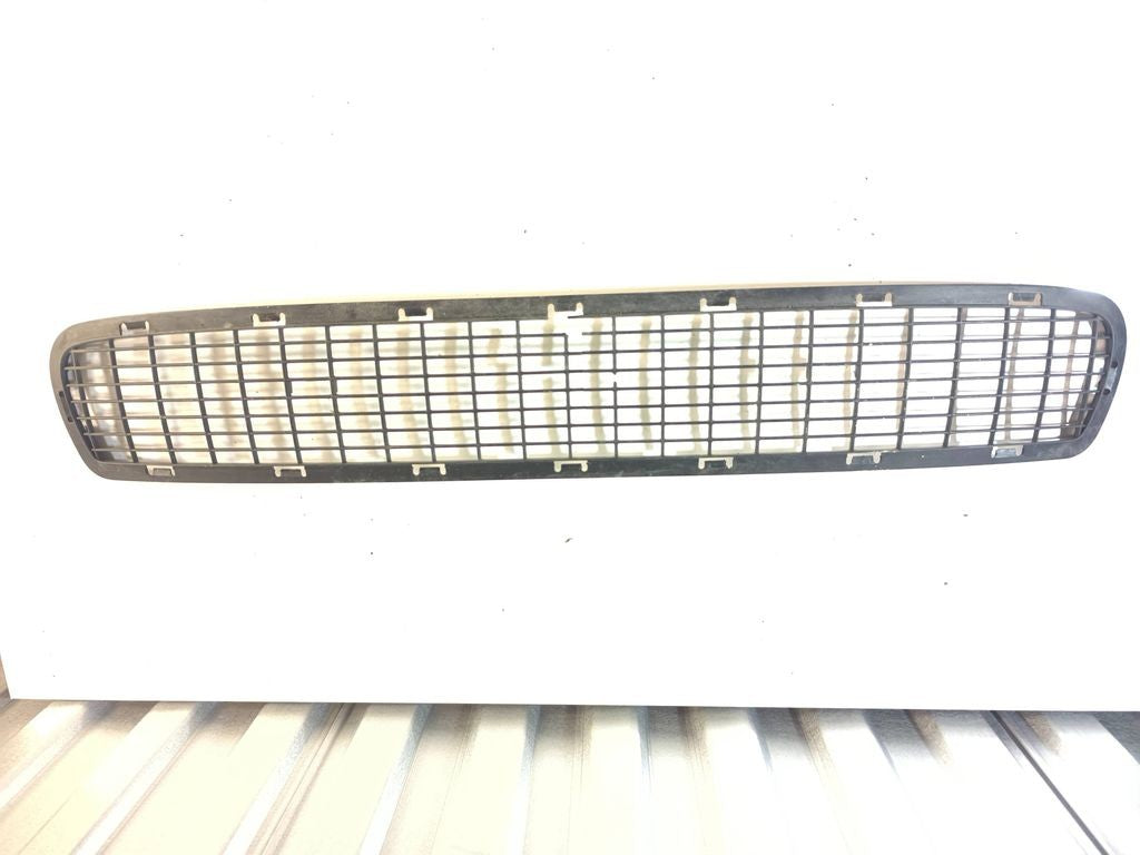 Fiat Croma 2007 Front bumper lower grill 735373421 / With defect