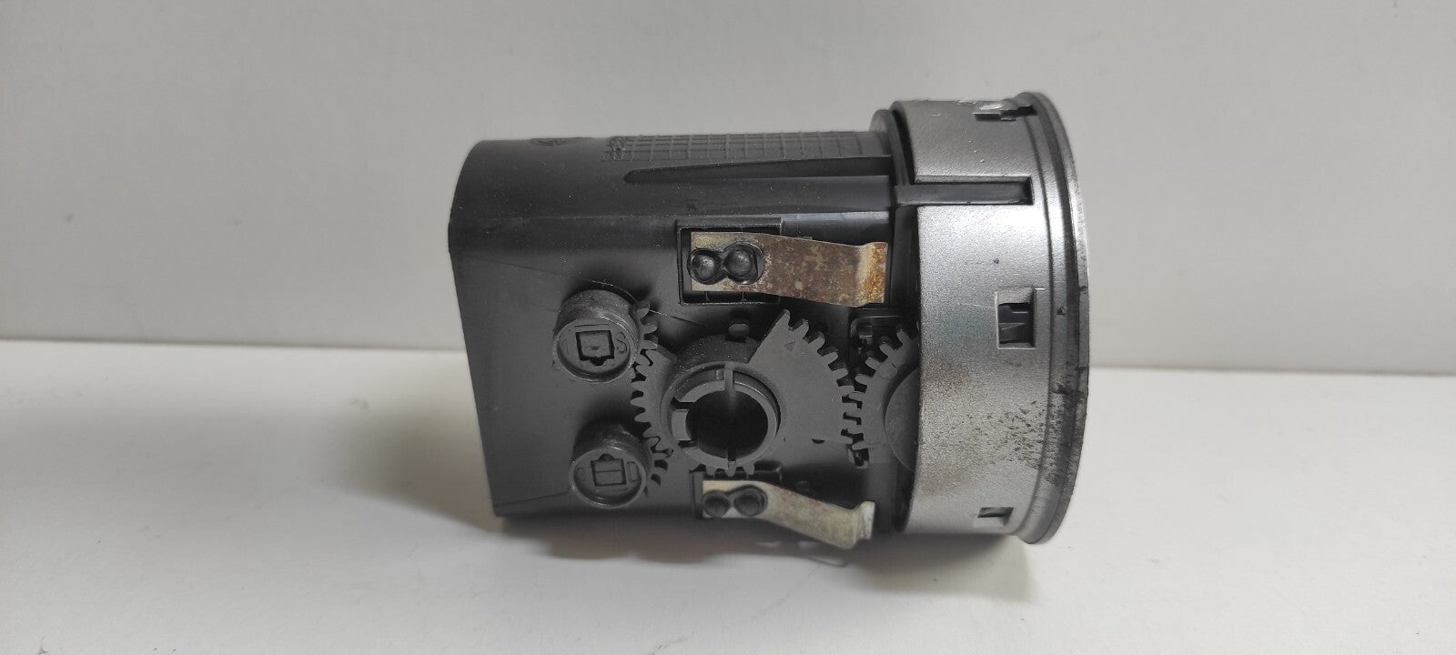 Alfa Romeo 159 1.9JTDm 88kW Diesel 2008 LHD Front Center Dash Panel Air Vent