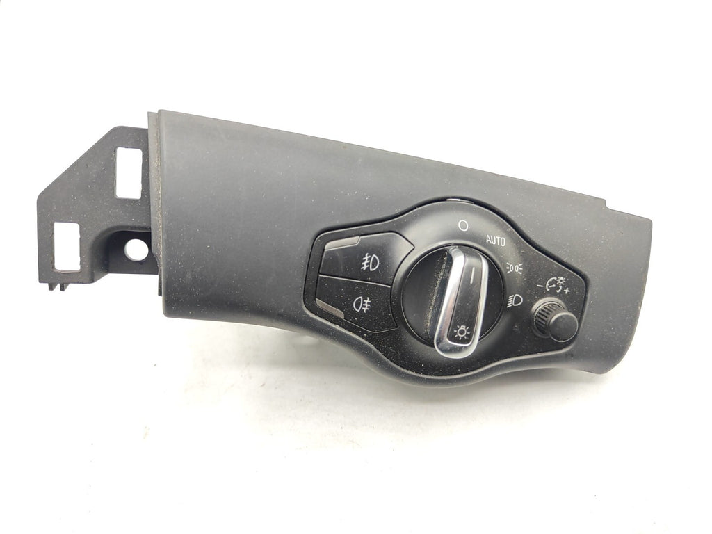 Audi A5 8T 3.0TDI 2008 Front Panel Dash Headlight Switch 8K0941531Al