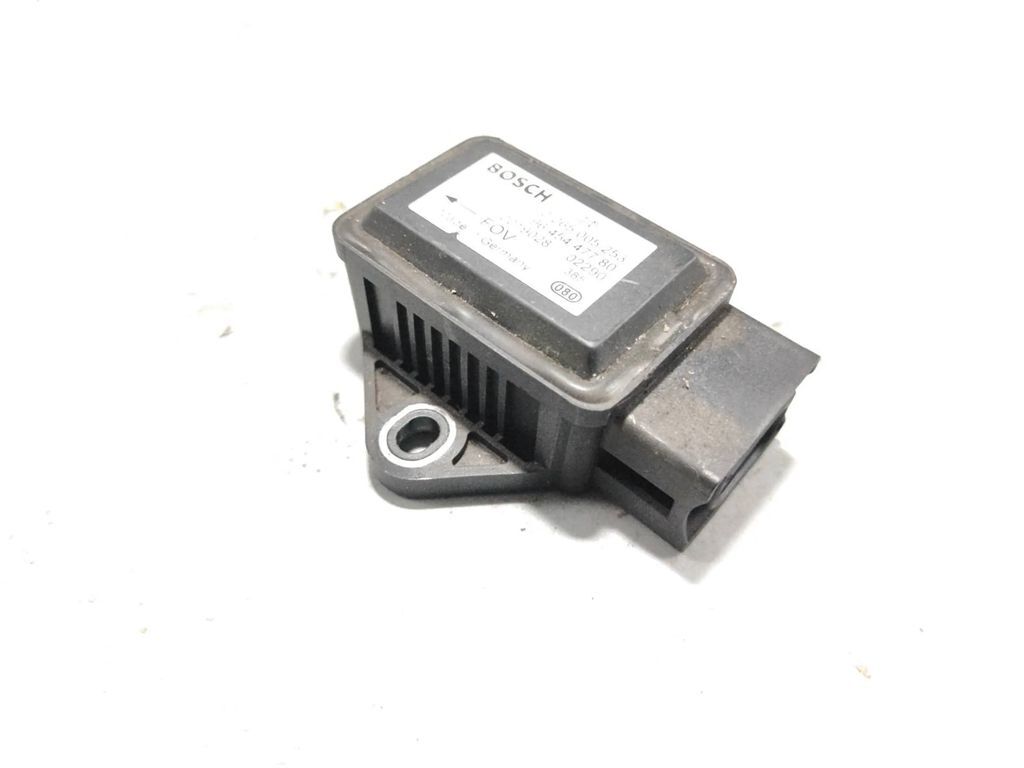 Peugeot 607 2.2i 116kW 2001 ESP acceleration yaw rate sensor 9645447780 