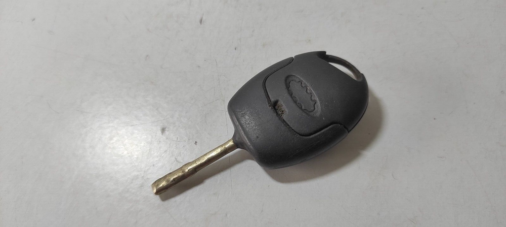 Ford Mondeo MK3 2.5 125kW V6 2002 Ignition Lock Key
