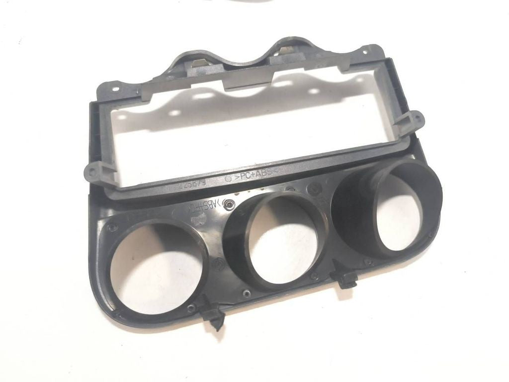 Alfa Romeo 156 Facelift 2005 Radio GPS head unit trim 225679 