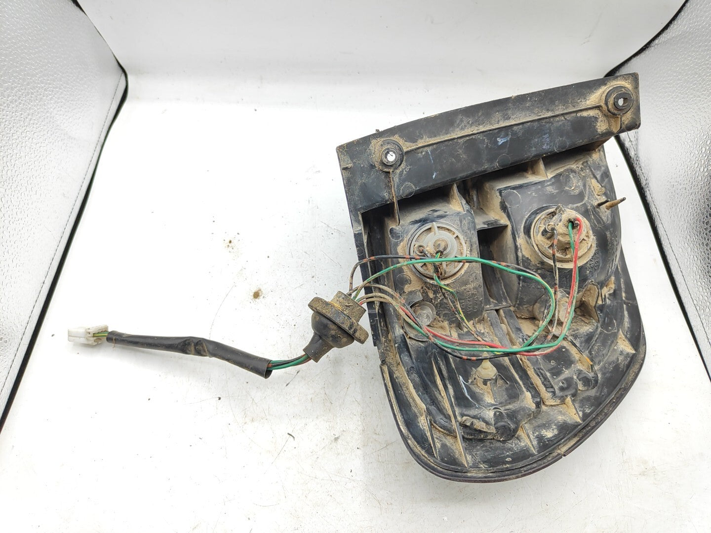 Mazda 626 Caravan 1999 LHD Rear Right Side Taillight Lamp Light R2265R