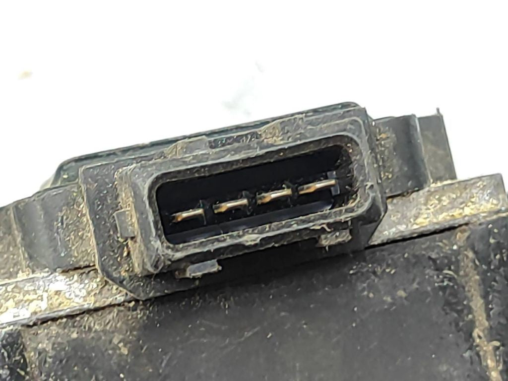 Opel Vectra B 1997 MAF mass air flow meter sensor 90411957 