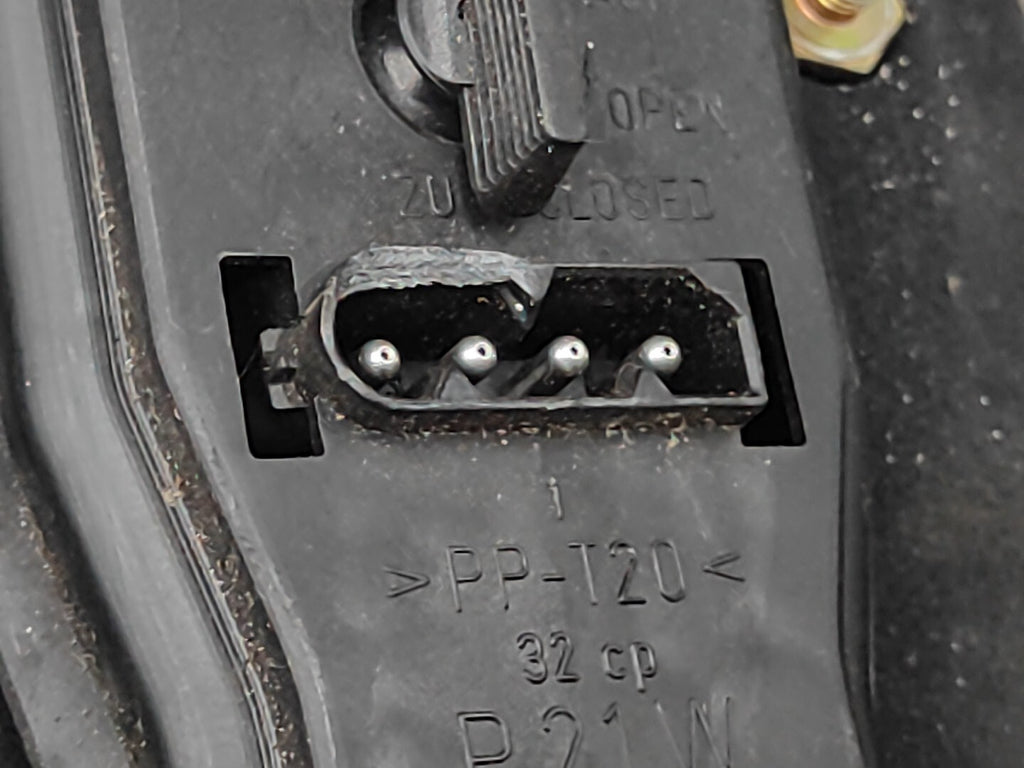 BMW 530 SERIES E39 3.0D 142kW 2002 LHD Rear Right Taillight 6900213