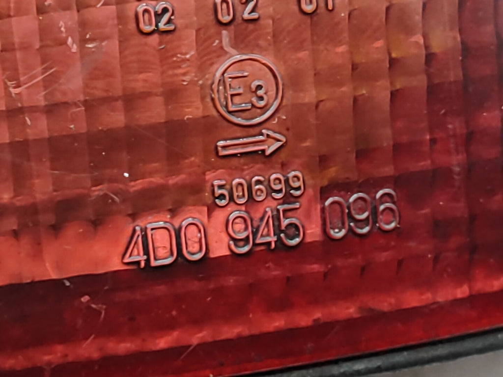 Audi A8 D2 1997 LHD Rear Right Side Taillight Light Lamp 4D0945096